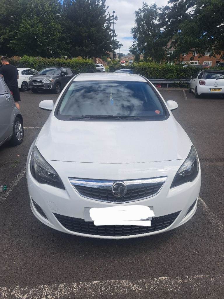 Vauxhall, ASTRA, Hatchback, 2012, Manual, 1598 (cc), 5 doors