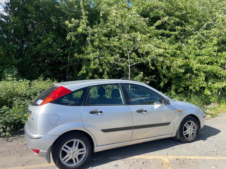 FORD FOCUS 1.6 ZETEC AUTOMATIC 2002 REG CHERISHED PLATES 61799 MILES 5 DOOR MOT SEPTEMBER 13TH 2026 