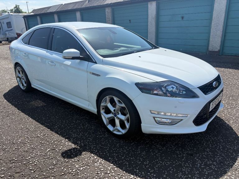 Ford, MONDEO, Hatchback, 2012, Manual, 2179 (cc), 5 doors
