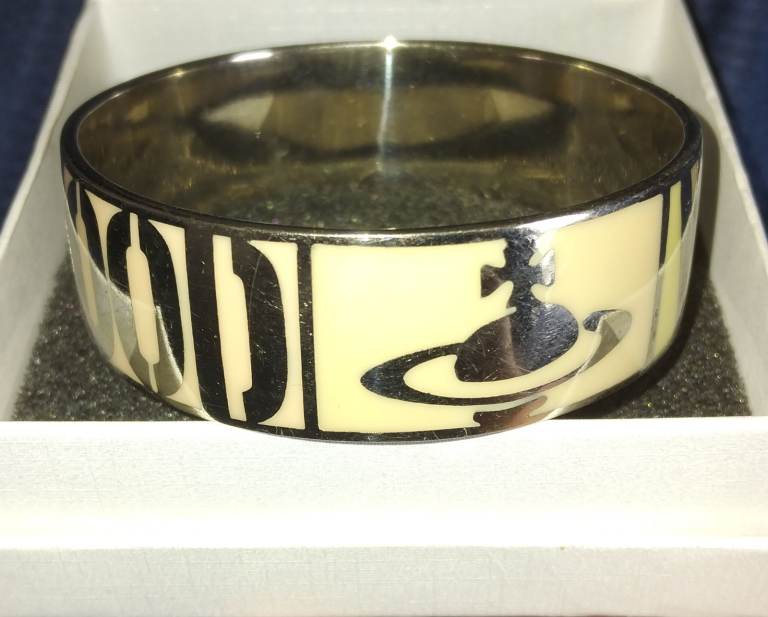 Vivienne Westwood Enamel Bangle - Cream and Silver