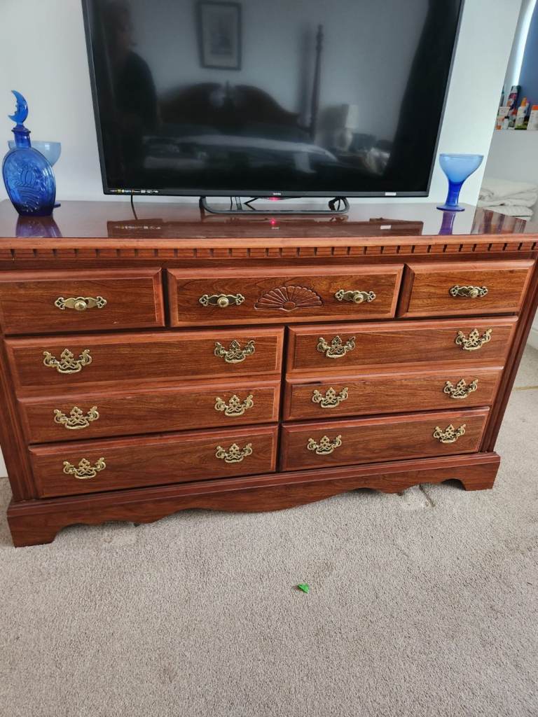 American Colonial style Dressing table and matching bedside tables
