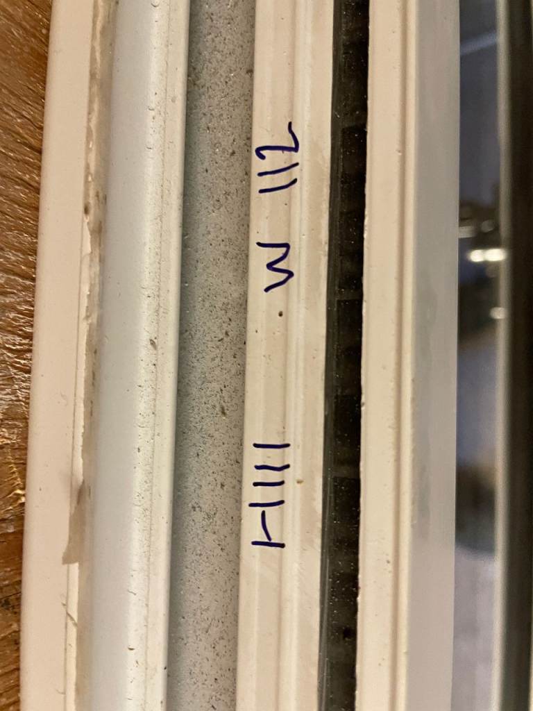 H 111 x W 112 cm - ALUMINIUM DOUBLE GLAZED WINDOW - CLEAR GLASS (REF: MJ260)