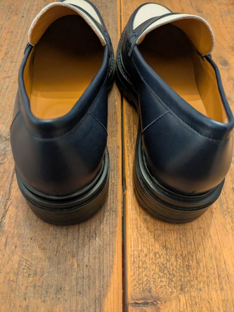 Sezane Albane mocassins, dark navy blue and white, UK5, FR 38, Brand new 