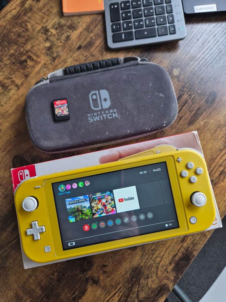 Nintendo Switch Light 