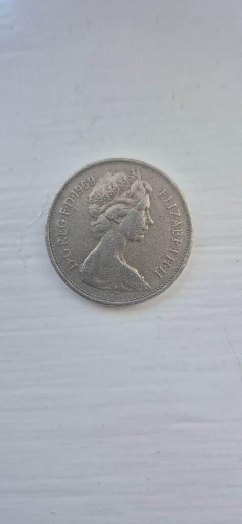1969 queen Elizabeth 10p coin