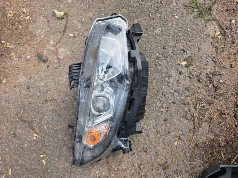 HONDA CIVIC MK10 DRIVER SIDE HEADLIGHT 2018 2019 to 2021