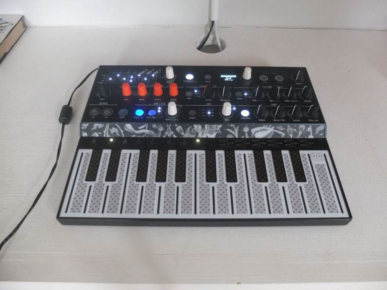 Arturia MicroFreak Experimental Hybrid Synth