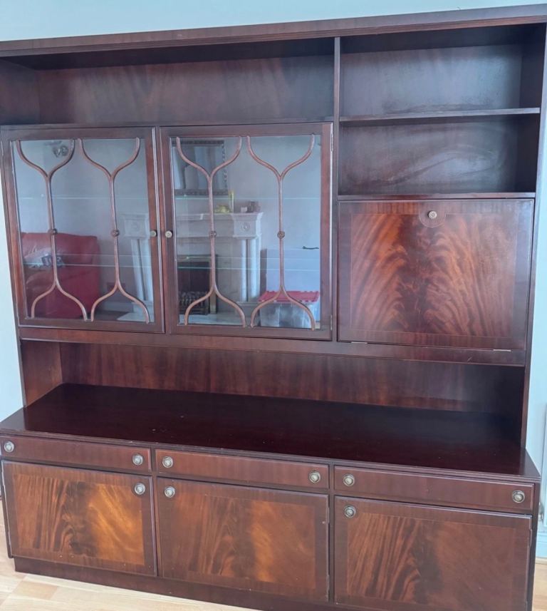 Macintosh Display Cabinet