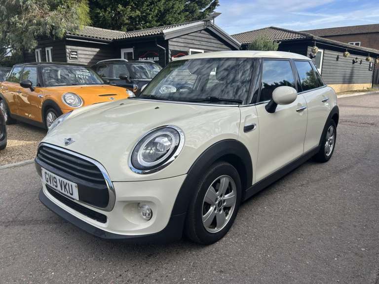 MINI HATCH 1.5 5-Door Hatch Cooper Classic 2019
