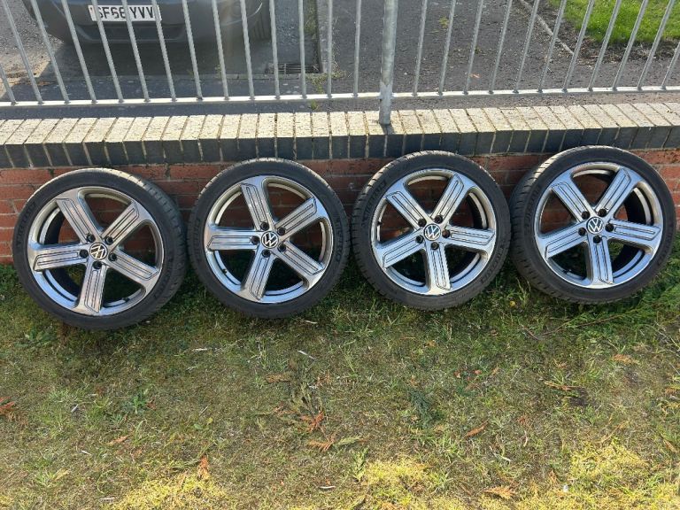 Genuine 18" VW Golf R Cadiz Alloys + Michelin Pilot Sport 4 Tyres (5x112)