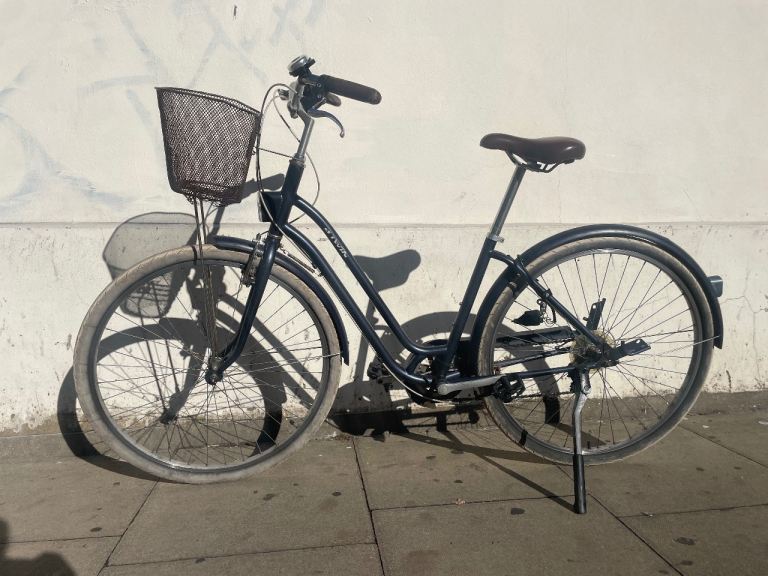 Blue City Bike with Basket – Fair Condition, Needs TLC