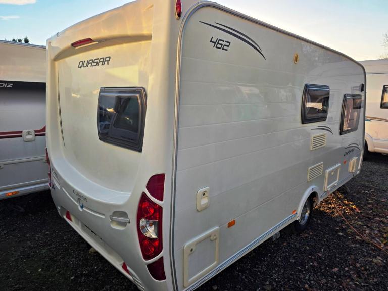 Lunar Quasar 462 2010 Lightweight 2 Berth Touring Caravan