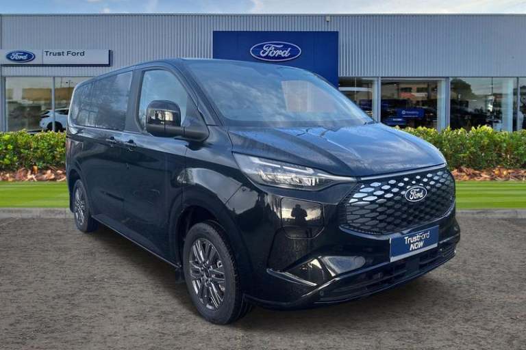 2025 Ford E-Tourneo Custom 340 Titanium AUTO L1 SWB 8 Seat Minibus RWD 160kW 65kWh Low Roof Autom...