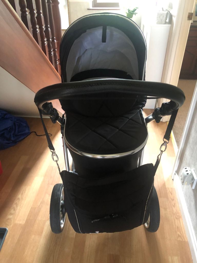 Venicci travel system 