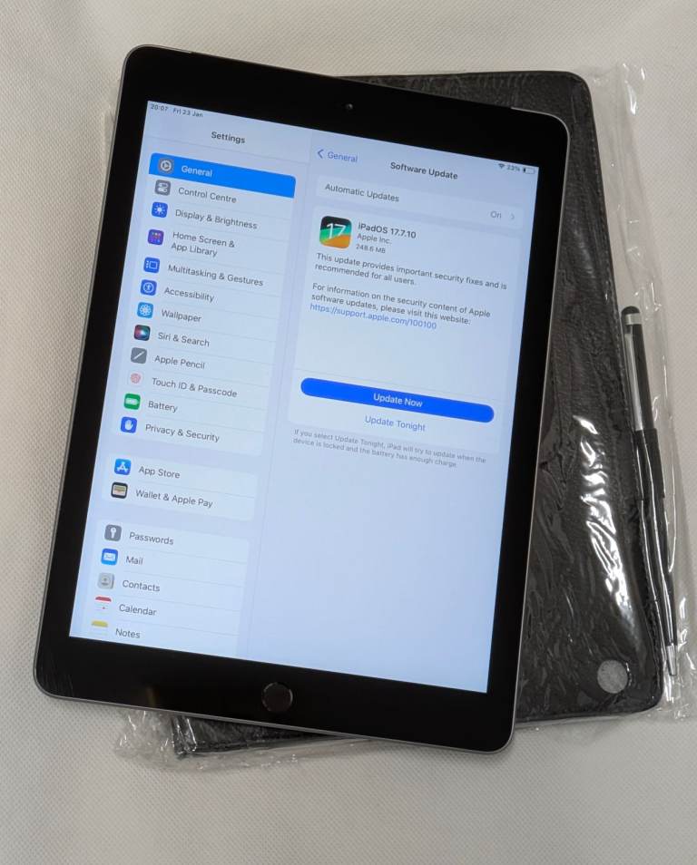 Apple iPad with Case and Stylus – Good Condition