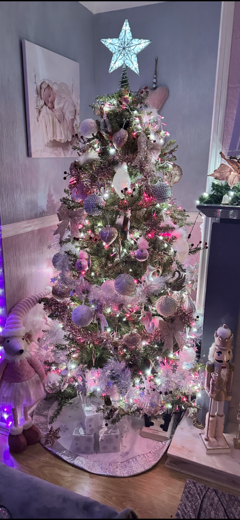 image for 6ft Christmas tree 