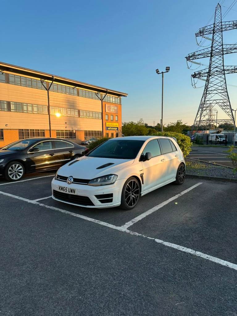 Volkswagen, GOLF R, Hatchback, 2015, Semi-Auto, 1984 (cc), 5 doors