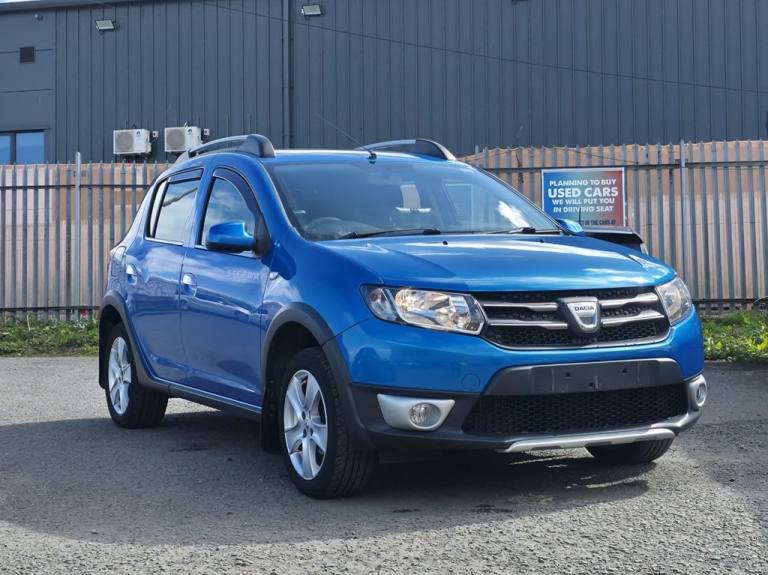 2014 Dacia Sandero Stepway 1.5 dCi Ambiance Hatchback 5dr Diesel Manual Euro 5 (90 ps) Hatchback ...