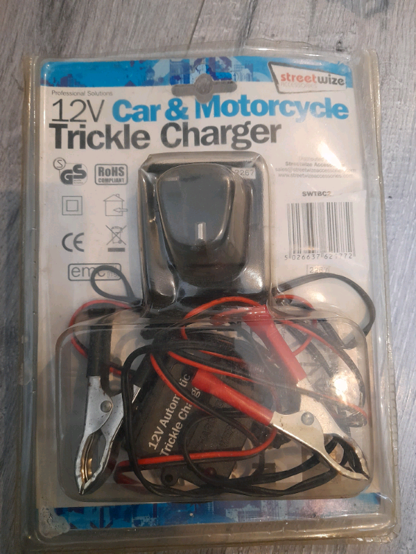 12V Car & Motorcycle Trickle Charger 
