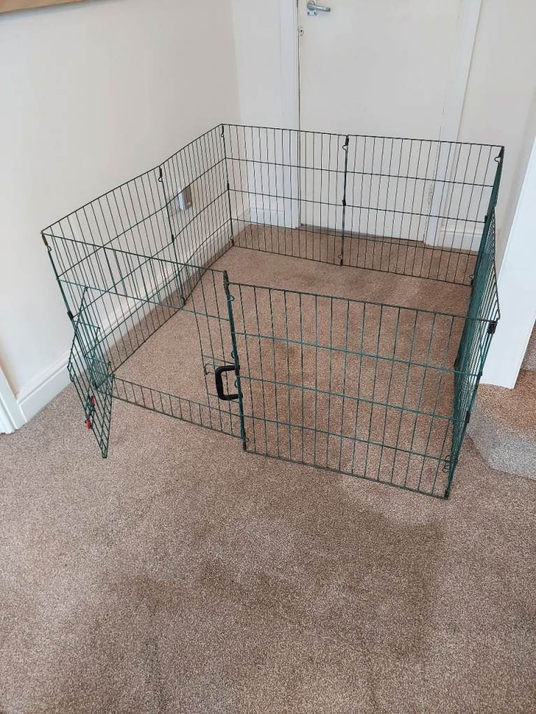 Small animal , guinea pig , rabbit playpen
