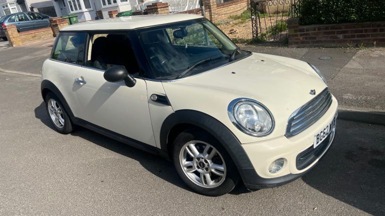2013 Mini Cooper one 1.6 hpi clear manual 