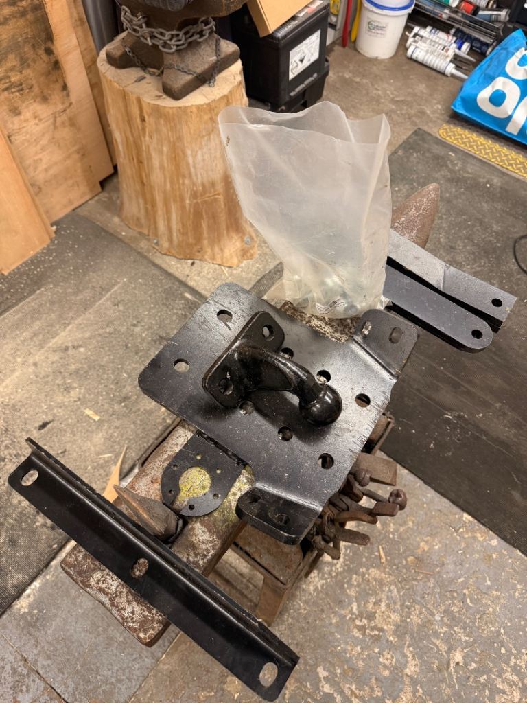 Land Rover defender tow ball complete kit 