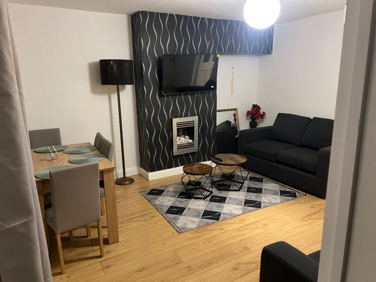 House to rent 3 bedroom with driveway