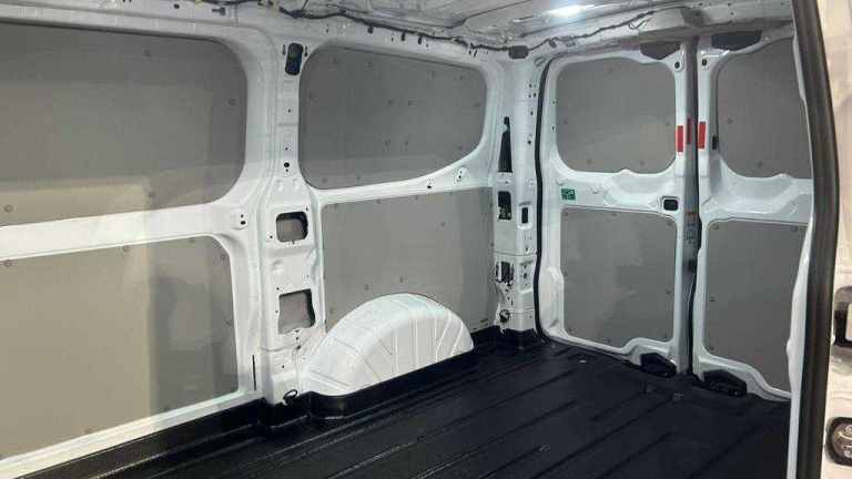  Ford Transit Custom 2.5 PHEV 232ps H1 Van Limited Auto Van Plug-In Hy Automatic