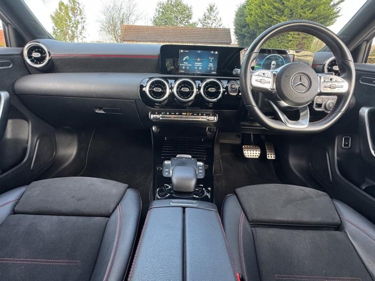 MERCEDES-BENZ A CLASS 1.3 A250e 15.6kWh AMG Line 2020
