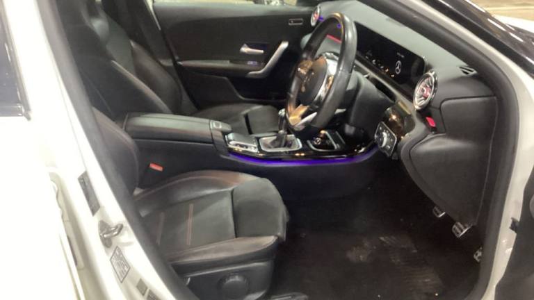 2019 Mercedes-Benz A-Class 1.3 A180 AMG Line (Premium) Hatchback 5dr Petrol Manual Euro 6 (s/s) (...