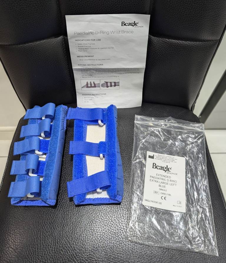 BEAGLE ORTHOPAEDIC EXTENDED PAEDIATRIC D-RING EXTRA LARGE LEFT WRIST BRACES BLUE *NEW*