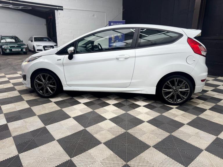 2017 Ford Fiesta 1.0T EcoBoost ST-Line Euro 6 (s/s) 3dr Hatchback Petrol Manual