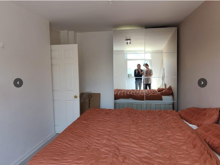 Full Good Condition Terra Cotta Bed Set