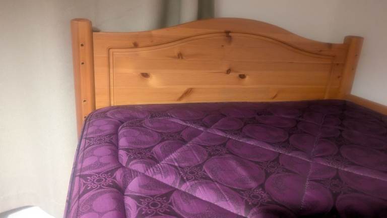 image for Pine bunk bed 