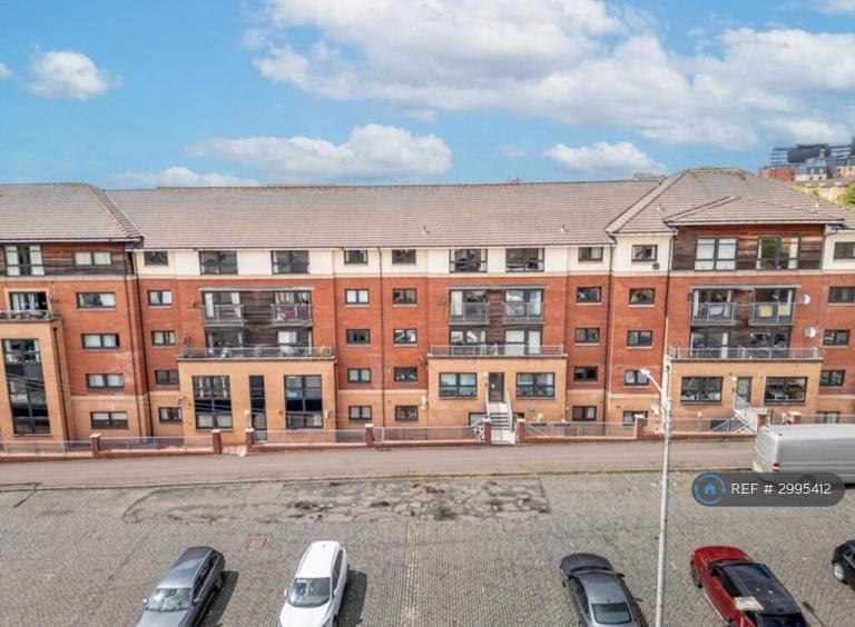 2 bedroom flat in Lymburn St, Glasgow, G3 (2 bed) (#2995412)