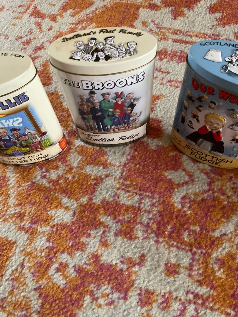 EMPTY BROONS AND OOR WULLIE SWEET TINS