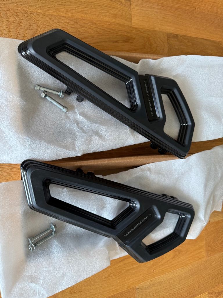 Harley-Davidson Empire Rider Footboard Kit Part No. 50501933