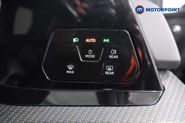 2022 Volkswagen Golf 1.5 TSI R-Line 5dr Hatchback Petrol Manual