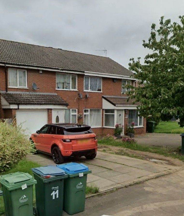 House for rent near the Main Hospital 