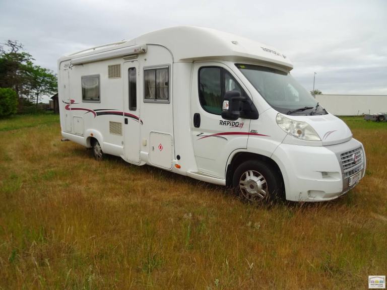 Rapido 7099F 4 berth 4 belts 2008
