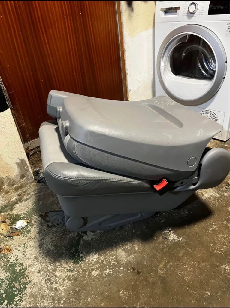 Mercedes viano seat 