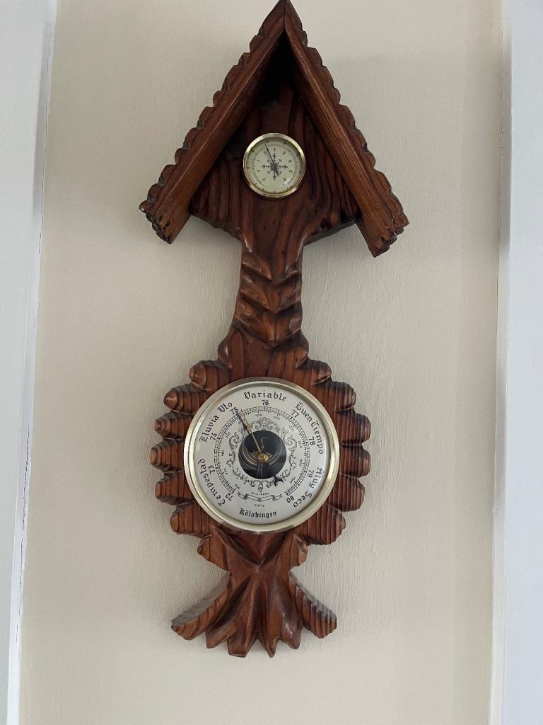 Kolnbingen carved wood barometer