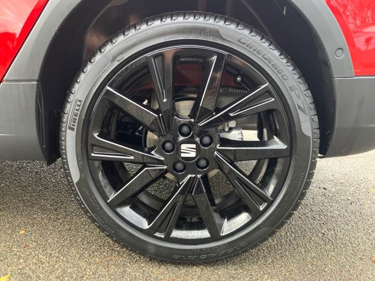 2025 SEAT Arona 1.0 TSI 115 FR Black Edition 5dr DSG Hatchback PETROL Automatic