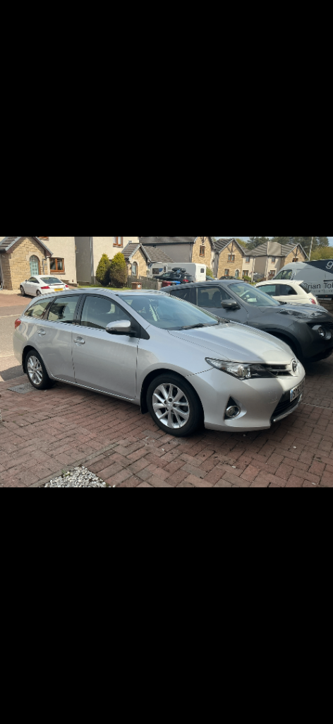 Toyota, AURIS, Estate, 2013, Semi-Auto, 1598 (cc), 5 doors