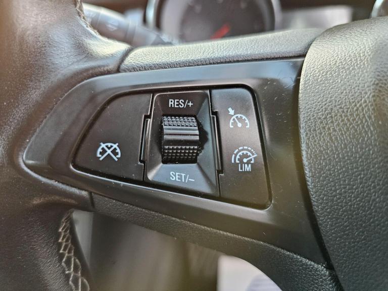 2017 Vauxhall Astra 1.6 CDTi ecoTEC BlueInjection Tech Line Nav Sports Tourer Euro 6 5dr ESTATE D...