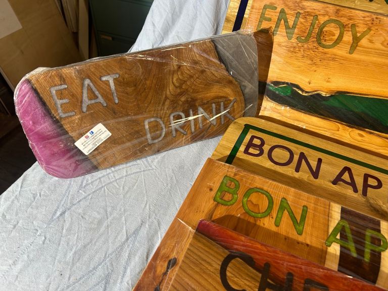 SERVING BOARDS BESPOKE HAND MADE - Look! 