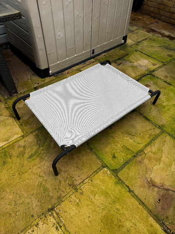  Raised Dog Bed, Cooling Breathable Elevated Pet Bed, M, Grey, 110 x 65 x 19 cm (L x W x H)