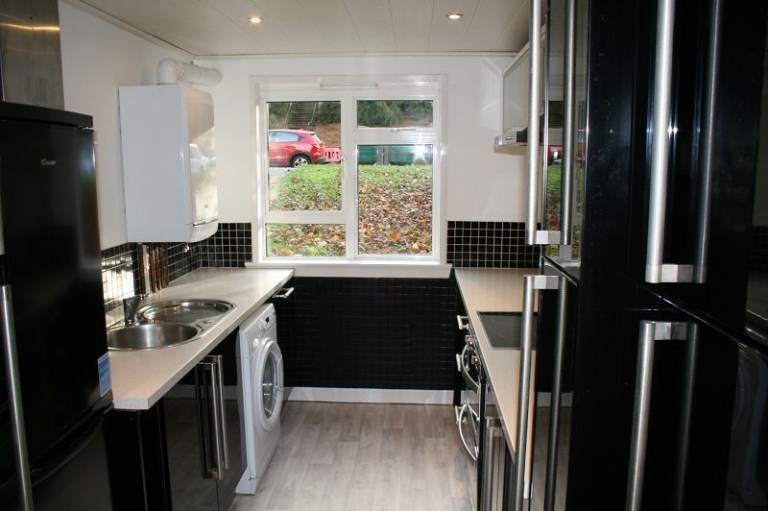 EXCELLENT FLAT FOR RENT    -  CHARLESTON DRIVE, DUNDEE