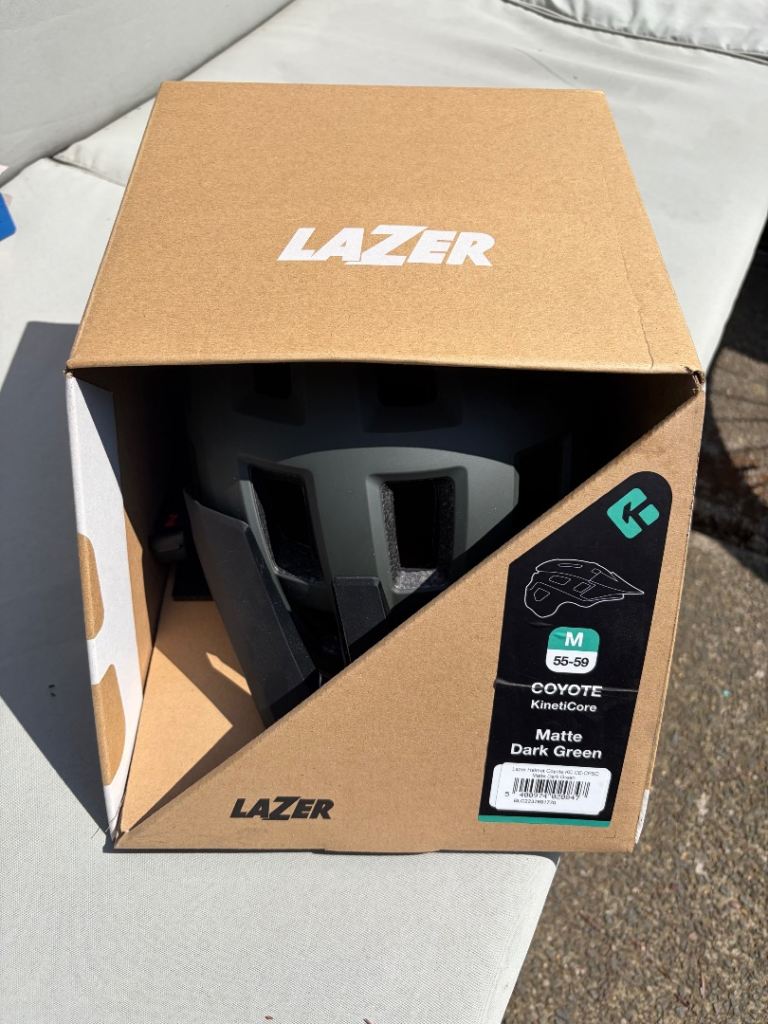 Lazer Men’s bike helmet 