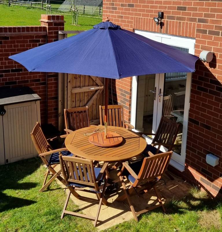Hardwood Folding Garden Table, 6 Chairs, Parasol, Cushions, Lazy Suzan, Covers
